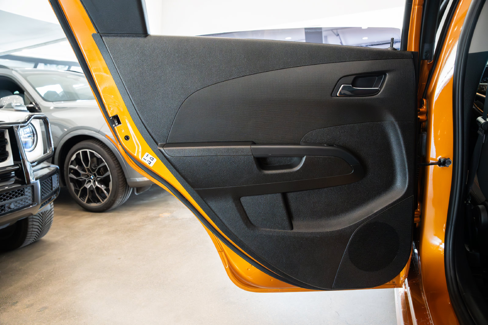 Used 2017 Chevrolet Sonic LT FWD image 17