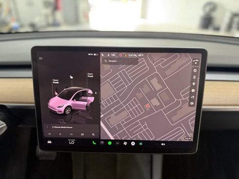 Used 2022 Tesla Model Y Long Range AWD/4WD image 23