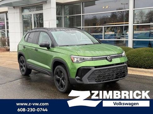 New 2026 Volkswagen Taos SE AWD/4WD image 1