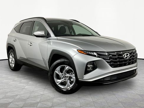 Used 2022 Hyundai Tucson SEL w/ Cargo Package AWD/4WD image 3