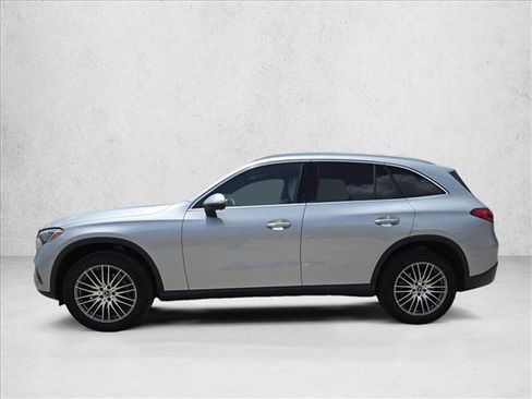 Used 2026 Mercedes-Benz GLC 300 image 8
