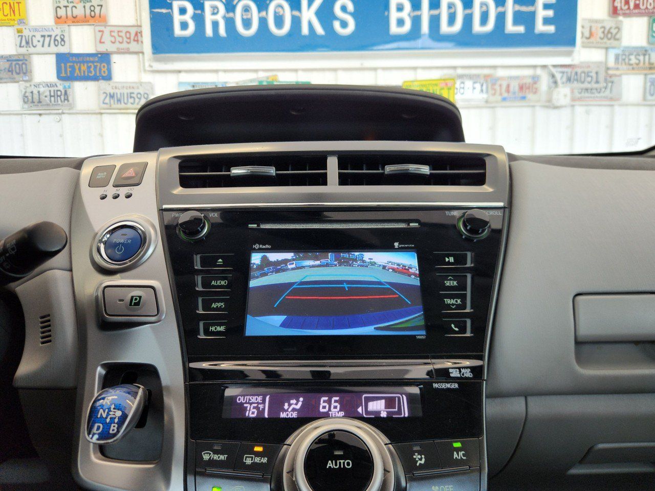 Used 2015 Toyota Prius V Four FWD image 6