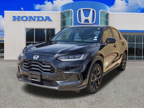 Used 2023 Honda HR-V Sport image 4