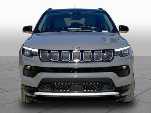 Used 2022 Jeep Compass Limited w/ Elite Group AWD/4WD image 4