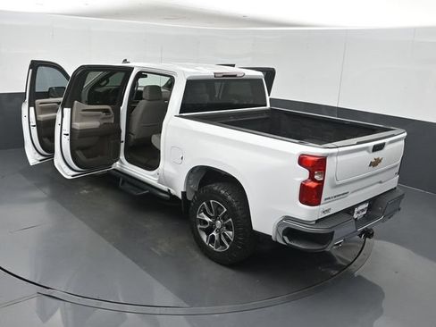 Used 2023 Chevrolet Silverado 1500 LT w/ Z71 Off-Road Package AWD/4WD image 61