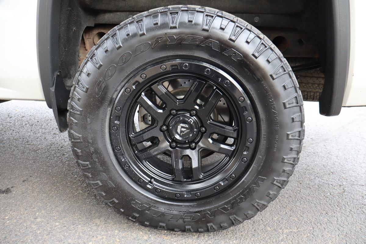 Used 2018 GMC Sierra 1500 Denali AWD/4WD image 42