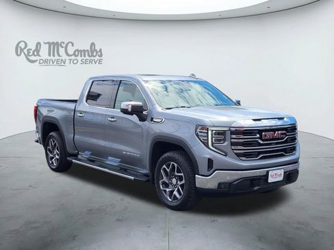 Used 2026 GMC Sierra 1500 SLT image 1