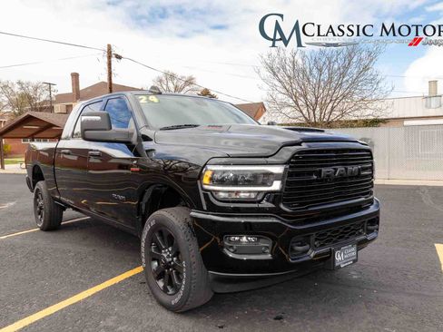 Used 2024 RAM 2500 Laramie w/ Night Edition AWD/4WD image 1