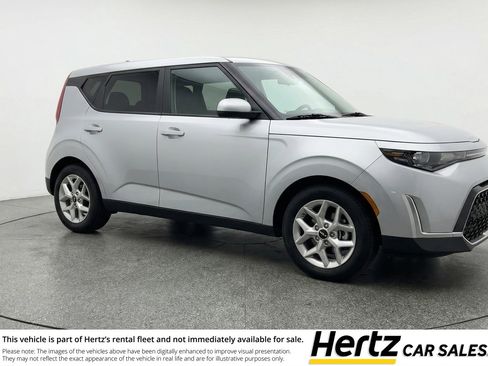 Used 2025 Kia Soul LX w/ LX Technology Package image 1