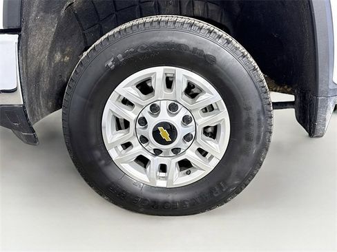 Used 2025 Chevrolet Silverado 2500 LT w/ Convenience Package image 31