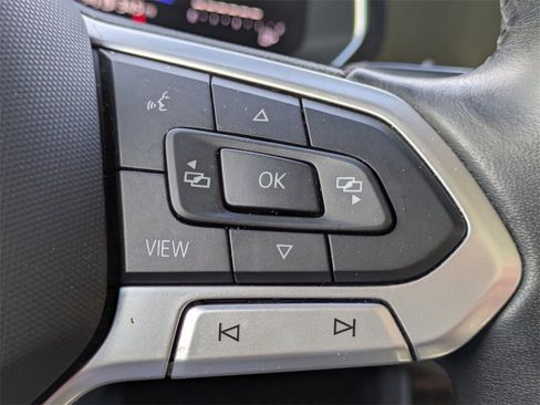 Certified 2024 Volkswagen Jetta SE image 25