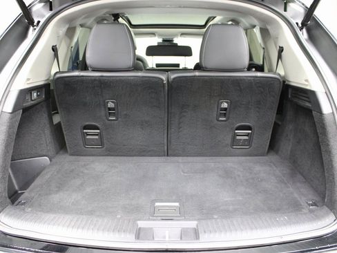 Used 2023 Acura MDX SH-AWD w/ Technology Package image 36