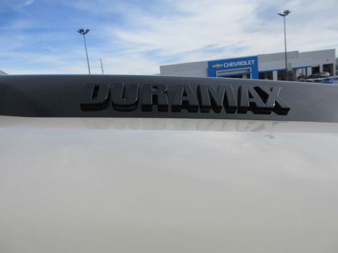 New 2026 Chevrolet Silverado 1500 Custom Trail Boss w/ LPO, Dark Essentials Package image 10