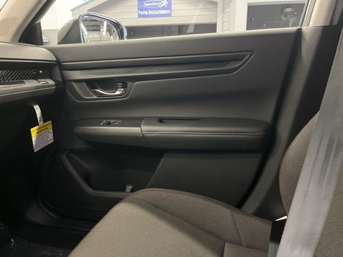 Used 2025 Honda CR-V EX image 14