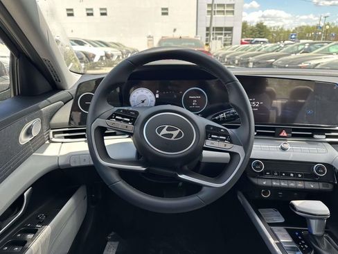 New 2026 Hyundai Elantra Limited w/ Cargo Package FWD image 9