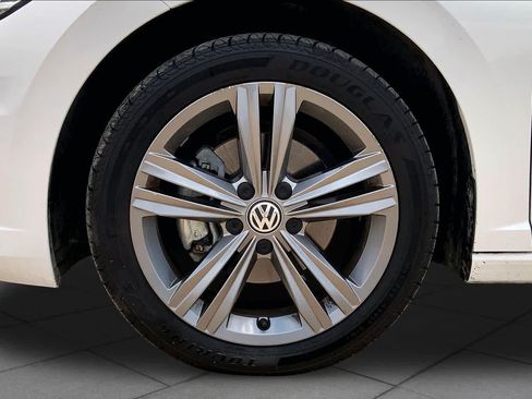 Used 2021 Volkswagen Jetta R-Line FWD image 11