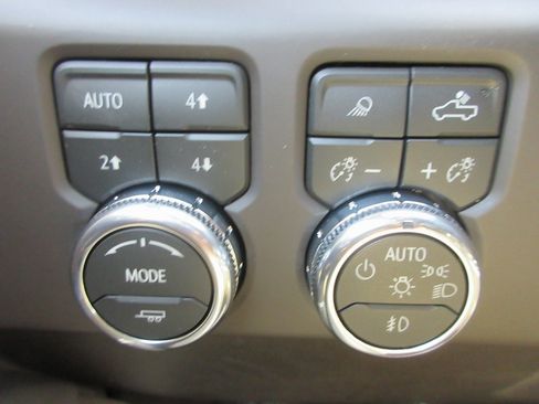 New 2026 GMC Sierra 1500 Denali w/ Denali Reserve Package image 18