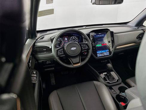 Used 2025 Subaru Forester Sport image 20