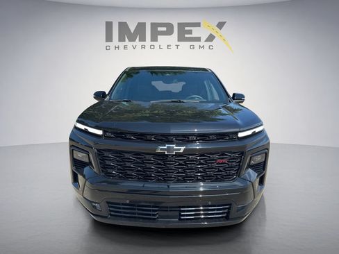 Used 2024 Chevrolet Traverse RS w/ LPO, Floor Liner Package AWD/4WD image 8