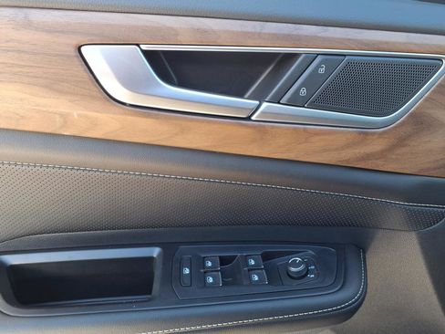 New 2026 Volkswagen Atlas SE image 12