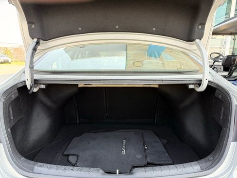 Used 2020 Hyundai Elantra SE image 47