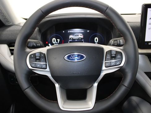 New 2026 Ford Explorer Active w/ Active Comfort Package RWD image 36