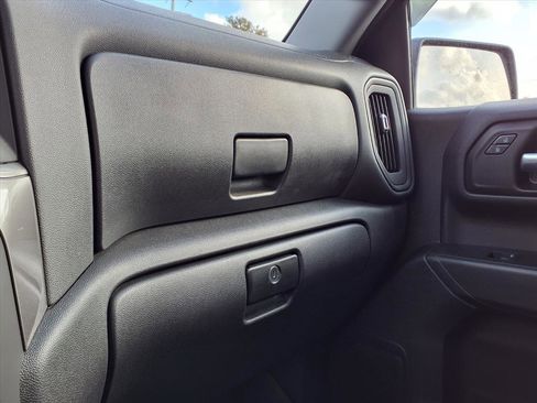 Used 2025 Chevrolet Silverado 1500 W/T image 13