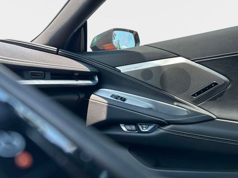 Used 2023 Chevrolet Corvette Stingray Preferred Conv w/ Z51 Performance Package RWD image 16