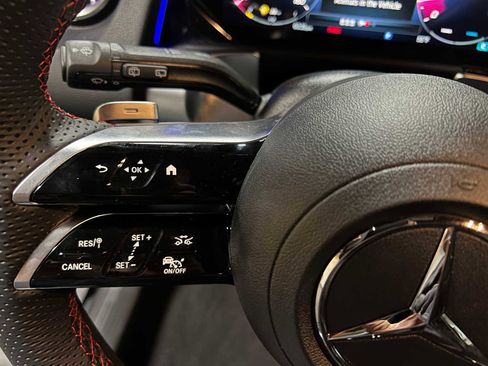 New 2026 Mercedes-Benz GLB 250 4MATIC image 30