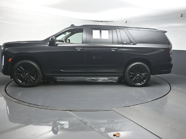 Used 2022 Cadillac Escalade ESV Sport Platinum AWD/4WD image 5