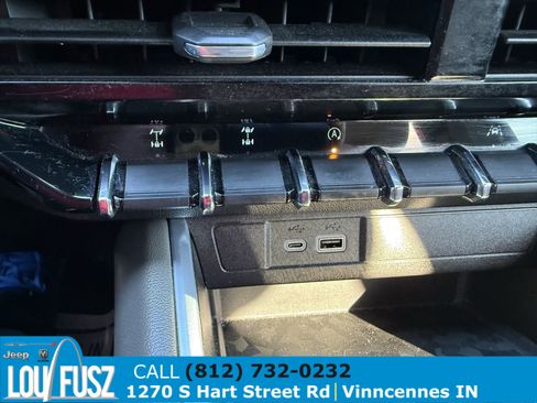 Used 2023 Chevrolet Colorado ZR2 image 28