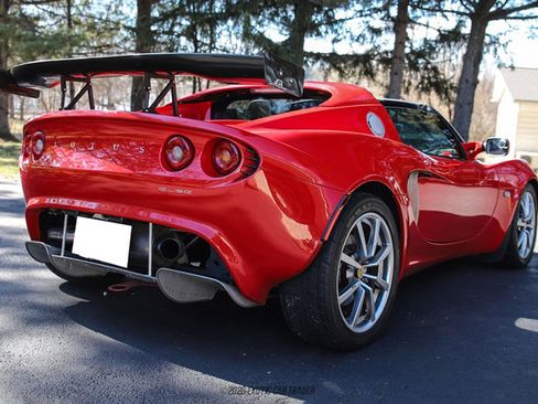 Used 2005 Lotus Elise image 8