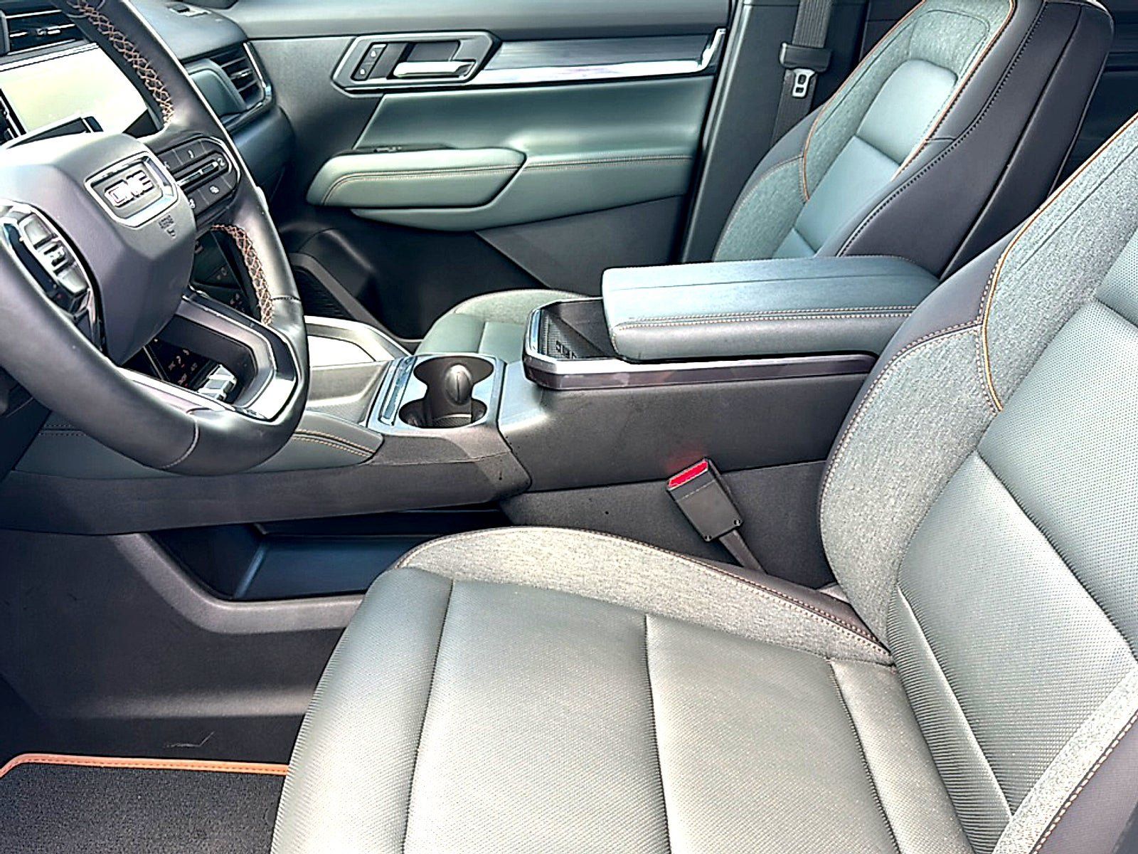 New 2026 GMC Terrain AT4 w/ Convenience Package III AWD/4WD image 11