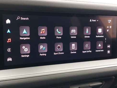 Used 2025 Porsche Cayenne Coupe image 24