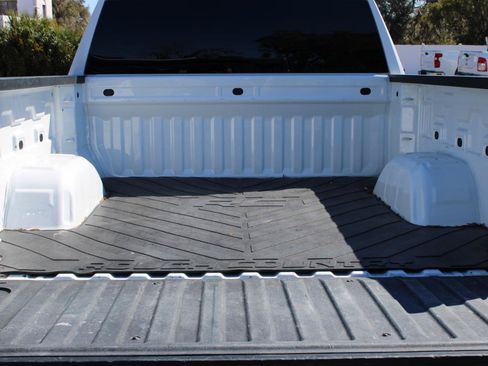 Used 2022 Chevrolet Silverado 1500 RST RWD image 7