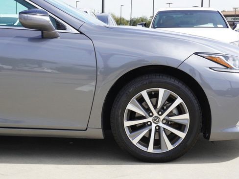 Used 2019 Lexus ES 350 w/ Premium Package image 8