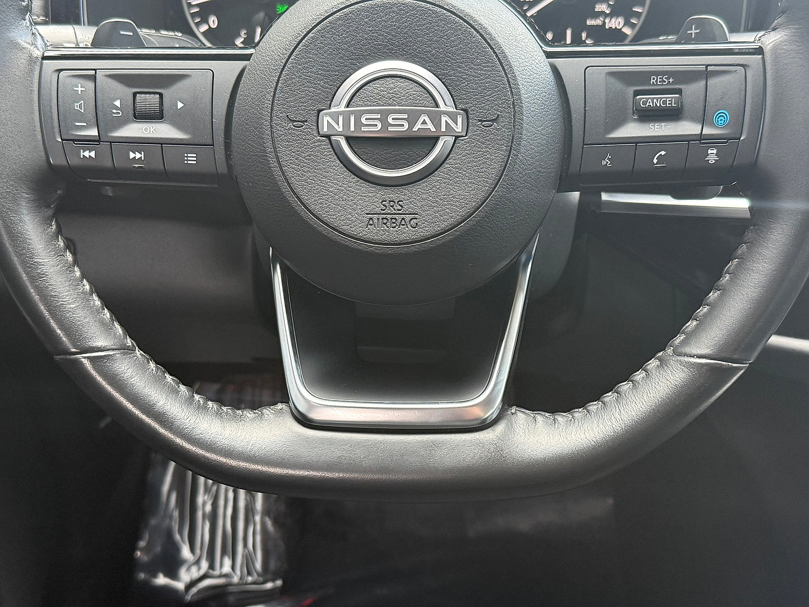 Used 2023 Nissan Pathfinder SV AWD/4WD image 18