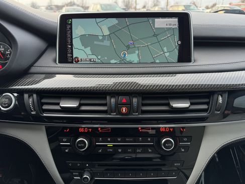 Used 2016 BMW X5 M image 31