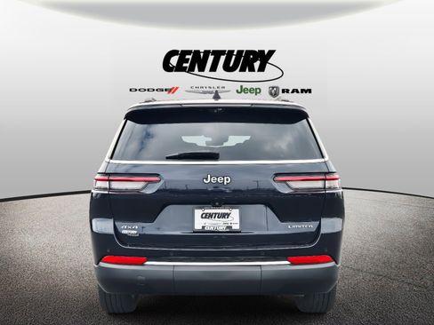 Used 2024 Jeep Grand Cherokee L Limited w/ Luxury Tech Group II image 5