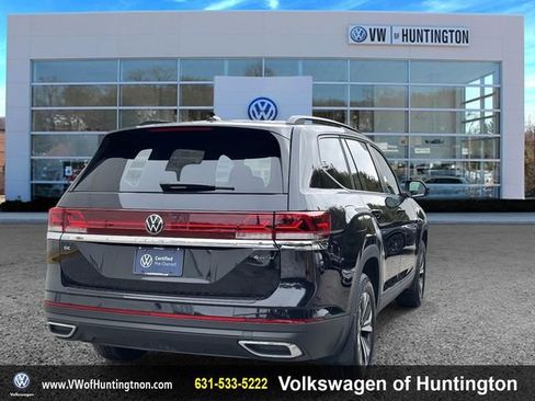 Certified 2025 Volkswagen Atlas SE image 4