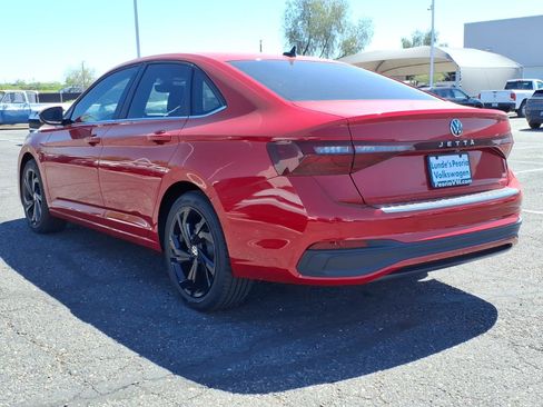 New 2026 Volkswagen Jetta SE image 3