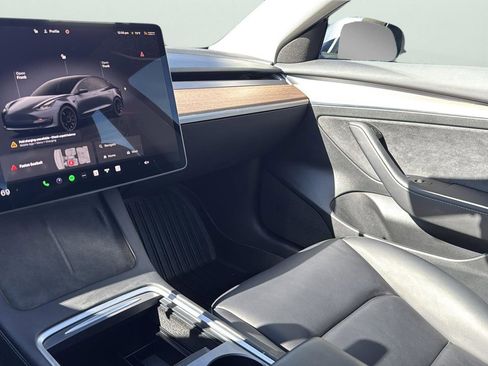 Used 2023 Tesla Model 3 Performance image 15