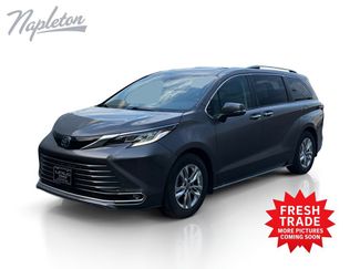 Used 2023 Toyota Sienna Limited AWD/4WD video 1