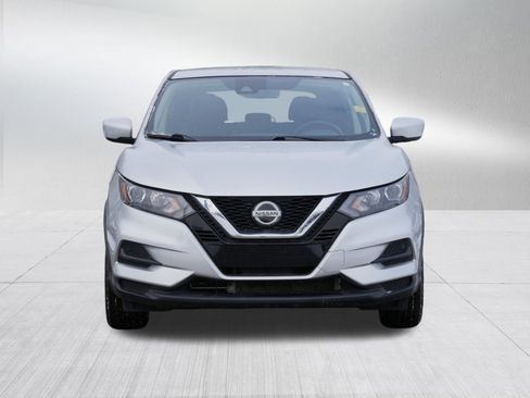 Certified 2022 Nissan Rogue Sport S image 2