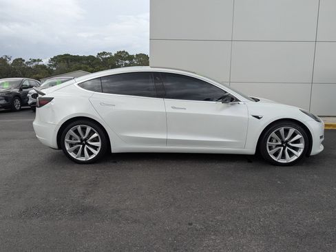 Used 2018 Tesla Model 3 Long Range AWD/4WD image 3