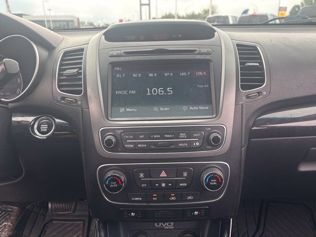 Used 2014 Kia Sorento EX w/ EX V6 Touring Package AWD/4WD image 17