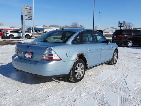 Used 2009 Ford Taurus SEL image 5
