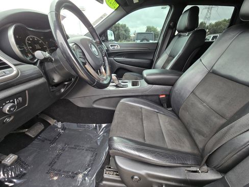 Used 2021 Jeep Grand Cherokee Laredo X image 13