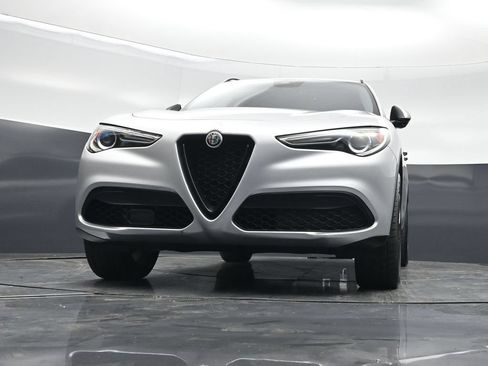 Used 2020 Alfa Romeo Stelvio w/ Nero Edizione RWD image 42