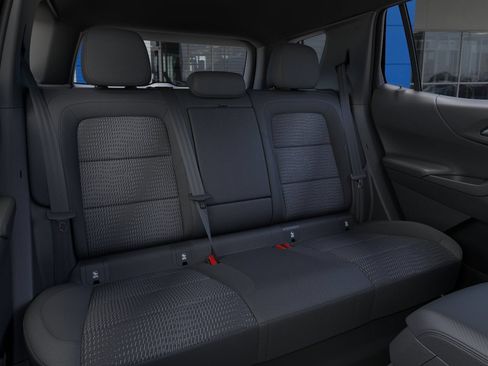 New 2026 Chevrolet Equinox LT w/ Safety and Technology Package FWD image 17